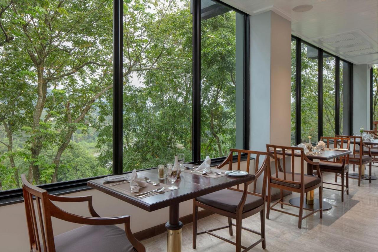 Earl'S Regency Hotel Kandy Kültér fotó