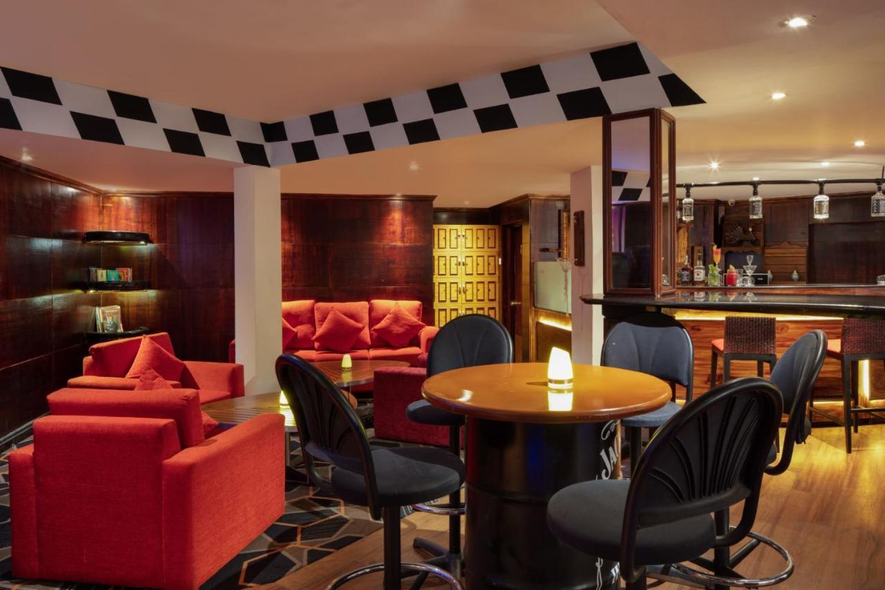 Earl'S Regency Hotel Kandy Kültér fotó