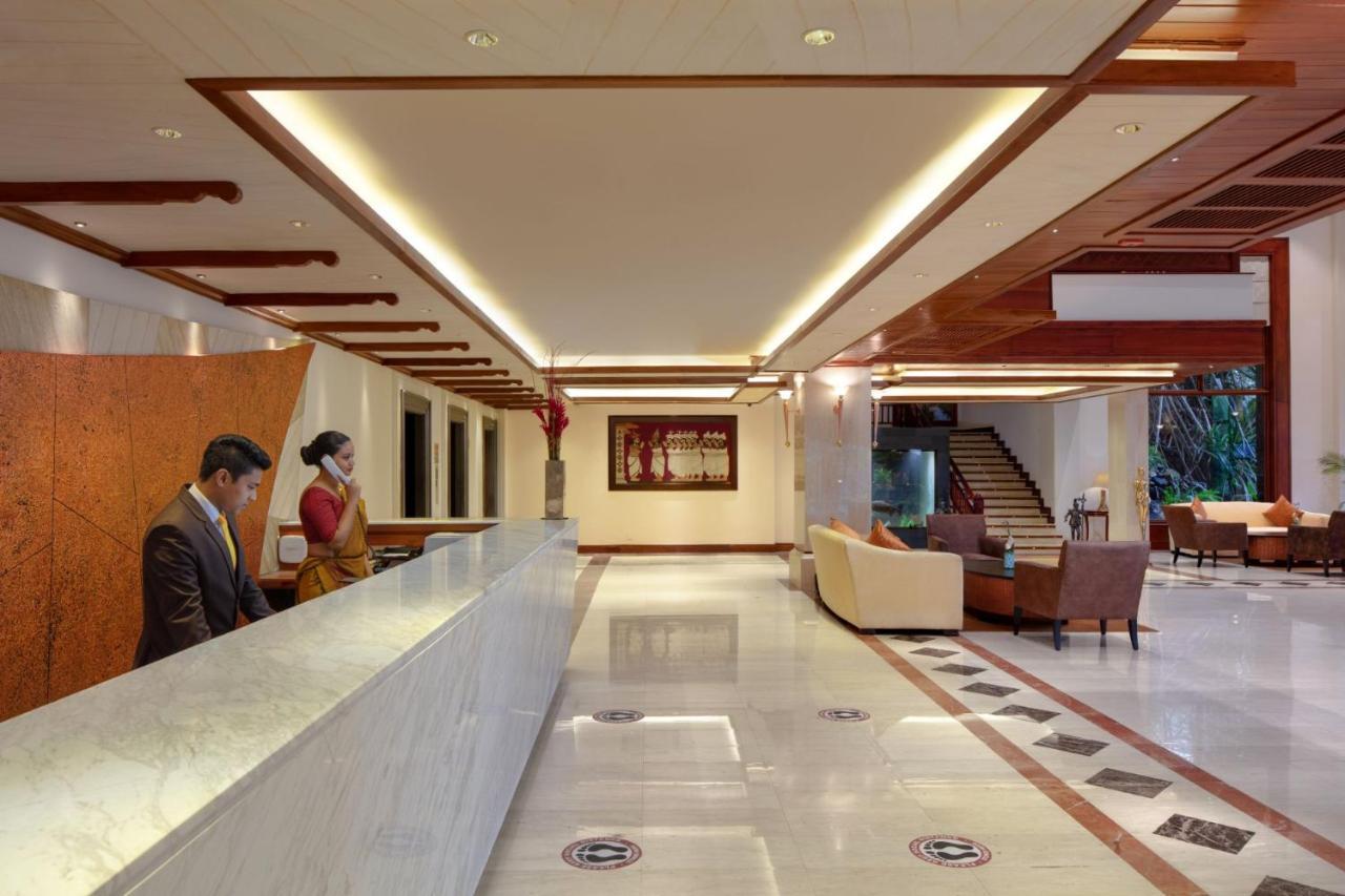 Earl'S Regency Hotel Kandy Kültér fotó